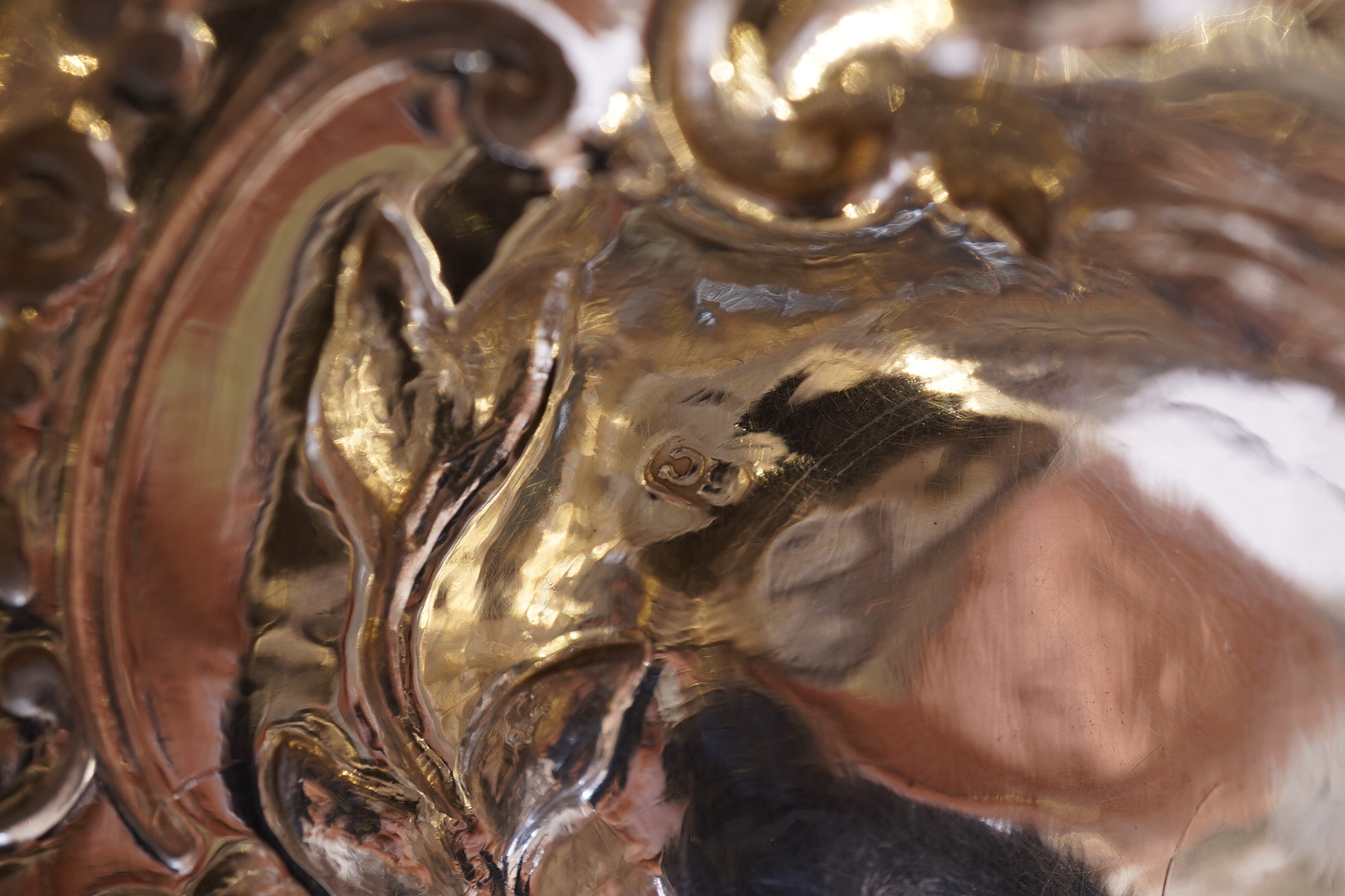 A good Victorian silver baluster coffee pot, by Susanna Cook